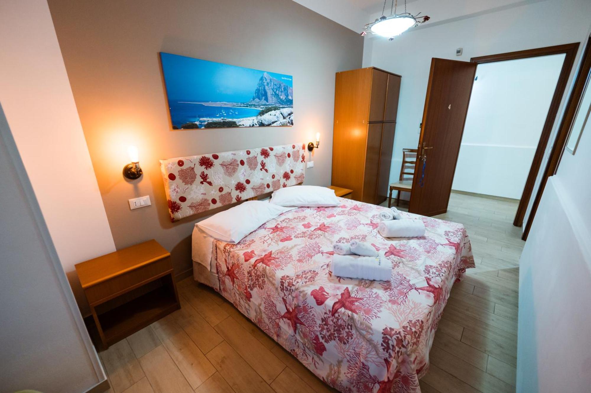 B&B Profumi Di Sicilia Valderice Bagian luar foto