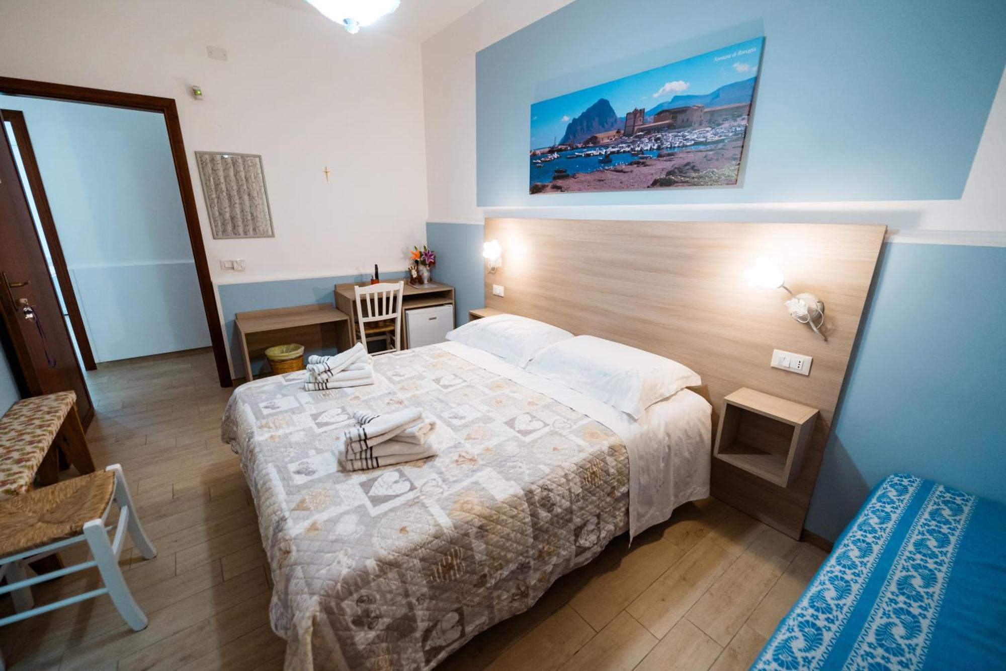 B&B Profumi Di Sicilia Valderice Bagian luar foto
